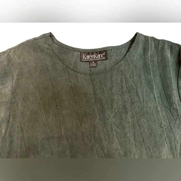 Karen Kane green blouse - Picture 4 of 4